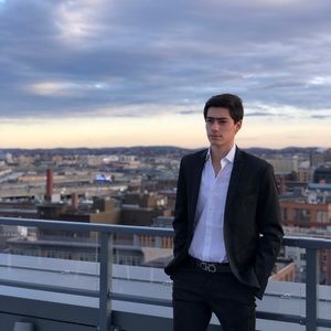 Meet your Posher, Mayer